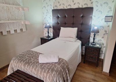 @7A Jameson Guesthouse in Kimberley - Room 1 _San Fransisco (6)