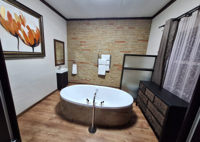 @7A Jameson Guesthouse in Kimberley - Room 3_Rome (2)