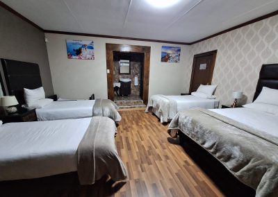 @7A Jameson Guesthouse in Kimberley - Room 6_Santorini (1)